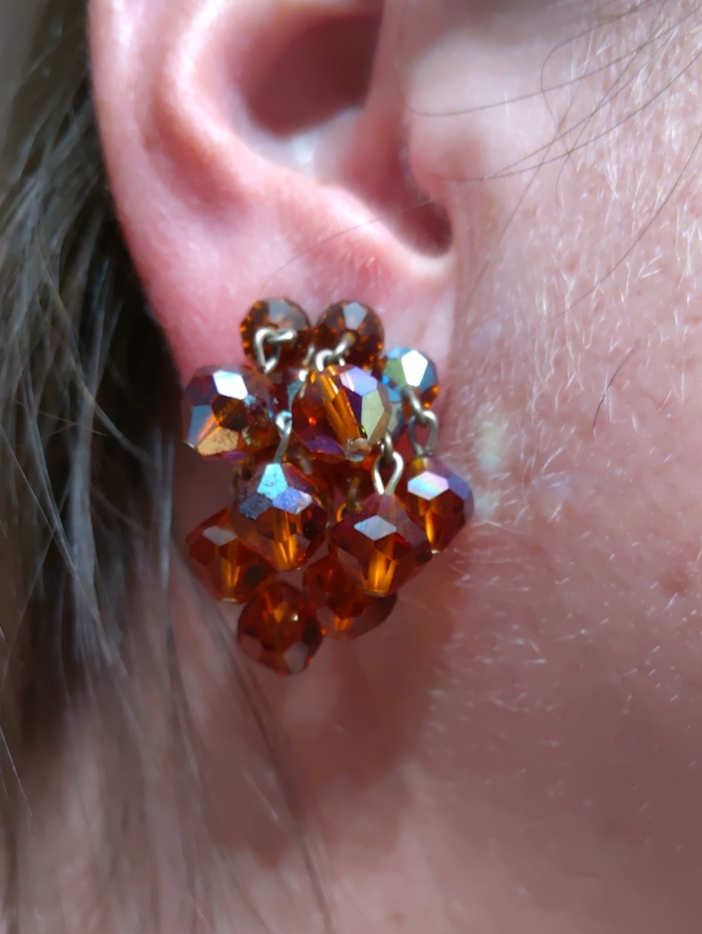 Laguna Amber Colored AB Cha Cha Clip On Earrings Vintage - Picture 6 of 7